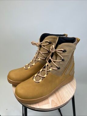 Men's Brown / Tan Lace-Up Tan Lightweight Utility Boots Size 44 / 11